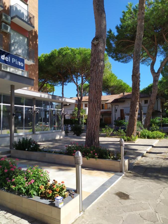 Hotel Madonna Del Pino Cervia Exterior photo
